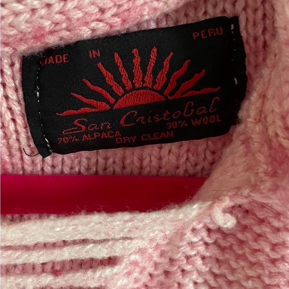 San Cristobal pink wool knit sweater. - Picture 6 of 6